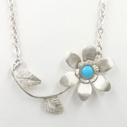Click to view detail for DKC-2085 Necklace, Turquoise Flower $180